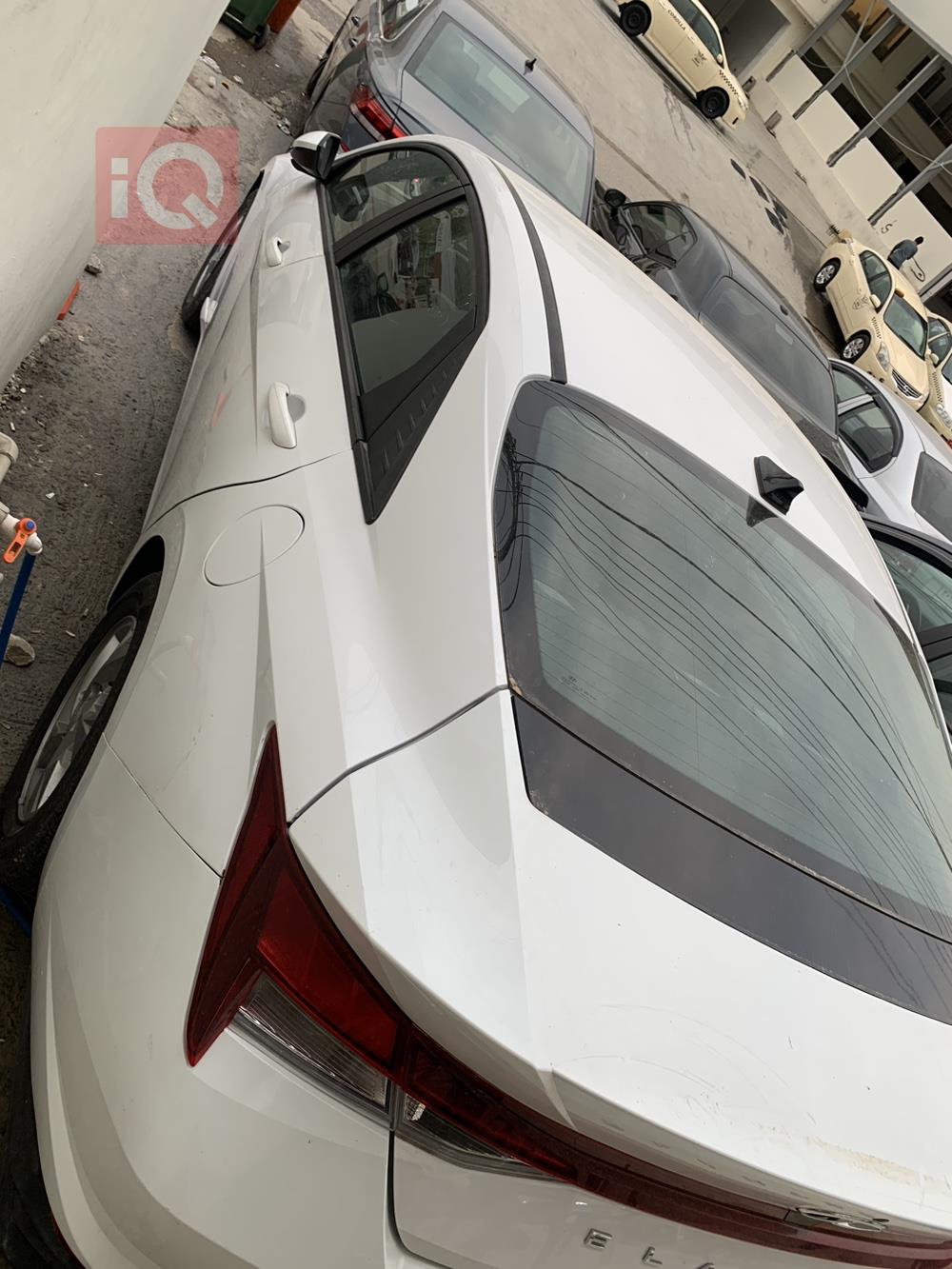 هیوندای ئەلەنترا